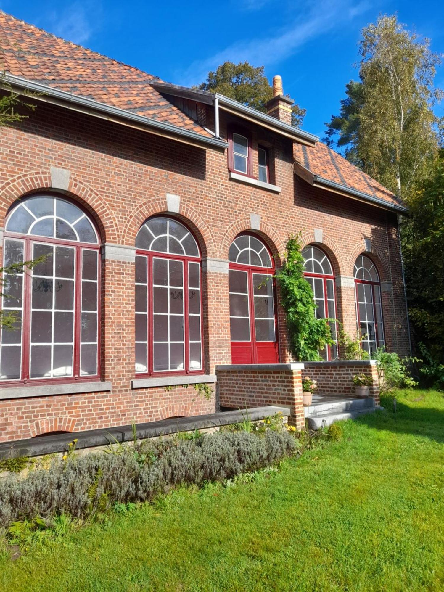 Gite Incontournable Avec Sauna Et Piscine Dans Un Petit Paradis Du Barbant Wallon Villers-la-Ville Eksteriør billede